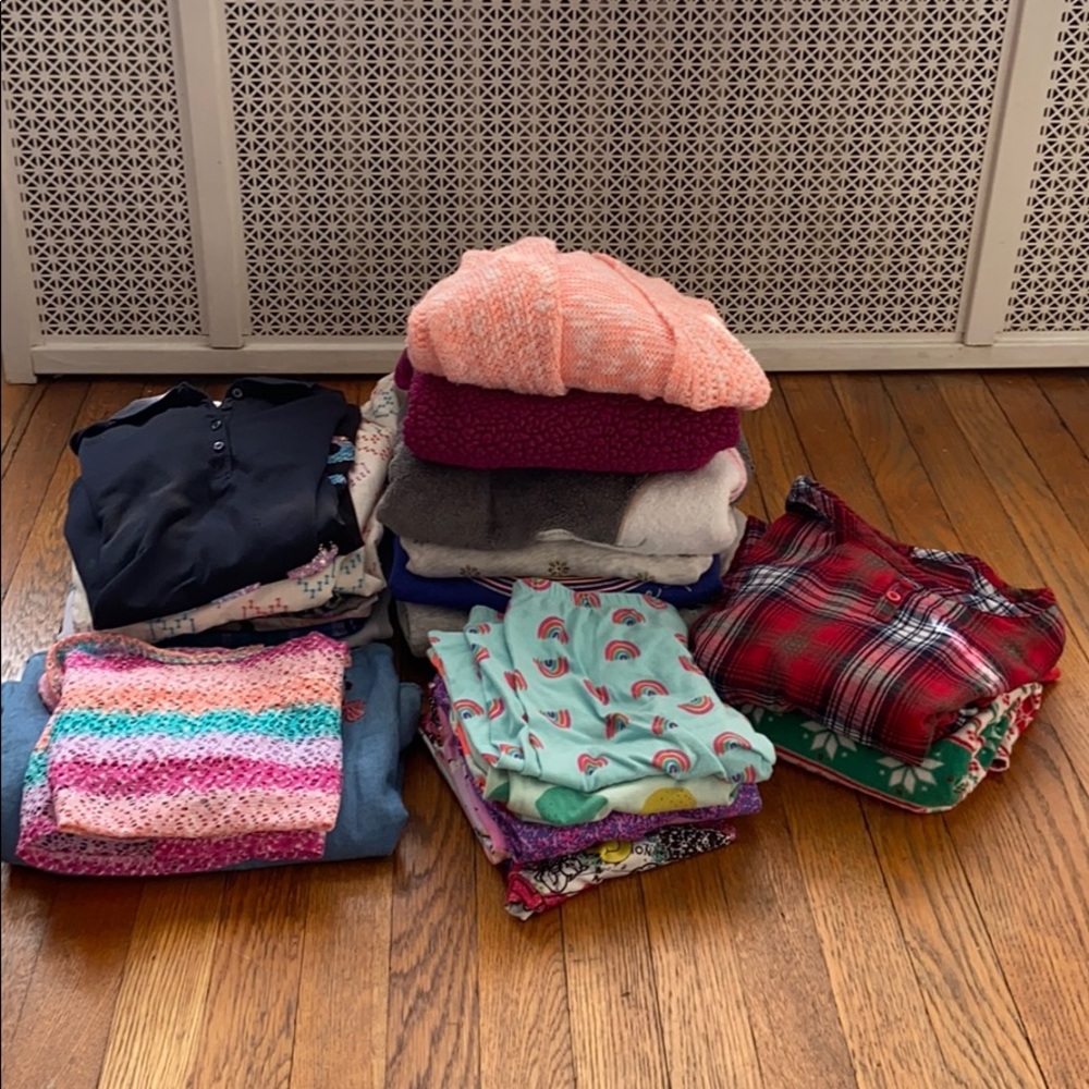 Girls Clothing Lot Size 14/16 - 24 pieces